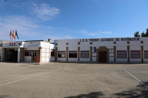 Fachada del IES Sotomayor