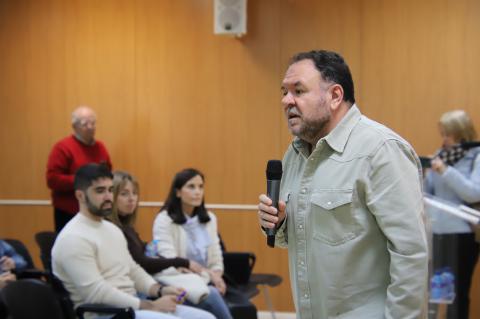 Charla Impacto de las Pantallas