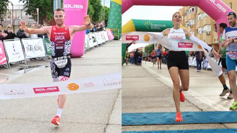 Ismael García y Carmen Mazuecos en la llegada de la 10k Manzanares 2026