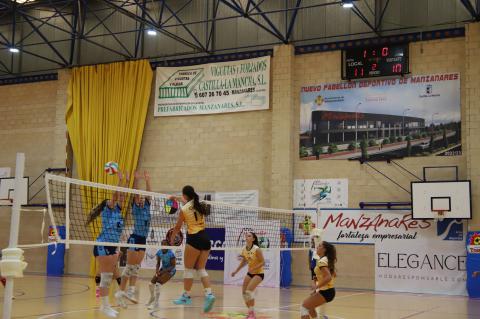 Trofeo de voleibol Manzanares Villa Europea del Deporte (Kiele Socuéllamos - VP Madrid)