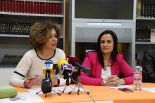 Beatriz Labián en la presentación del protocolo junto a Prado Zúñiga