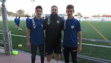 Andrei Scorus y Carlos Sánchez junto con Alejandro Criado