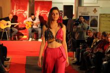 Moda y vino en el mercado de Manzanares