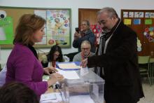 Miguel Ramírez (UP) durante la votación del 10N