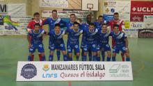 Plantilla del Manzanares antes del partido ante el Talavera