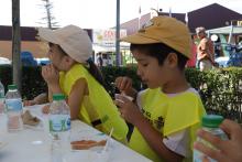 Desayuno saludable y cata de miel infantil