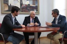 Convenios de colaboración del Ayuntamiento con los IES 'Azuer' y 'Pedro Álvarez de Sotomayor' 2022