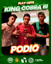 Podio con los tres primeros clasificados