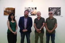 Exposición del III concurso de fotografía industrial de Aempoman en la biblioteca