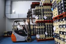 Visita Julián Nieva y Blanca Fernández a Artesanos Queseros Manchegos