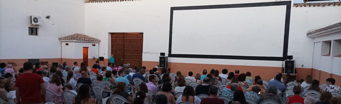 Imagen de archivo. Cine de verano