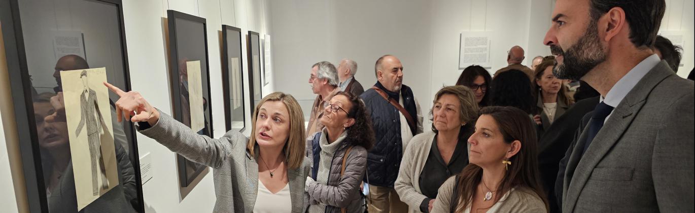 Recorrido inaugural por la exposición