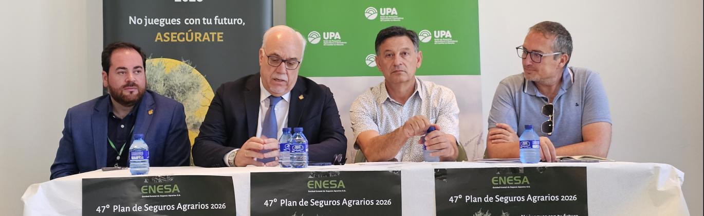 El alcalde de Manzanares inauguró la jornada junto a Julián Morcillo