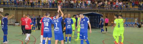 El público ovacionó a su equipo por el empate logrado in extremis