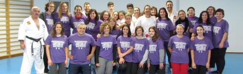 Taller de autodefensa femenina