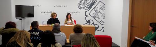 Beatriz Labián se reúne con los jefes de los servicios municipales para coordinar su participación en la televisión municipal