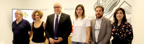 Julián Nieva junto a algunos de los concejales del próximo Equipo de Gobierno