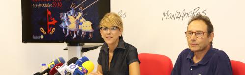 Silvia Cebrián y Ángel Luis García en la presentación del cartel