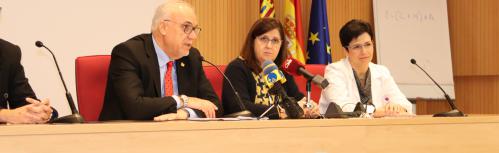 Nieva junto a Regina Leal y a Nuria Sánchez