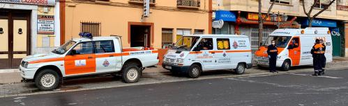Voluntariado de Protección Civil en el centro de Manzanares este lunes