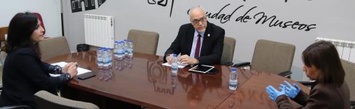 El Ayuntamiento y la hostelería local estudian medidas de reactivación