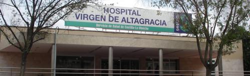 Exterior del hospital de Manzanares en foto de archivo