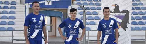 Jonathan Garceso, Carlos Ramos y Miguel Serrano (Manzanares CF)