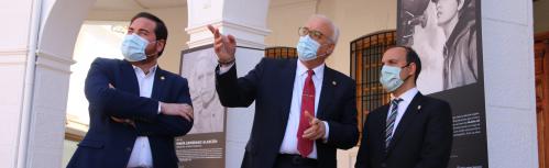 Bellido a su llegada a Manzanares junto a Nieva y Camacho