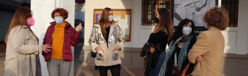 Exposición Mujeres X Mujeres