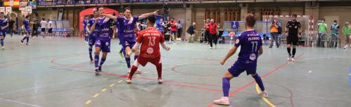 Celebración del Manzanares CF tras el penalti anotado por Álvaro que dio la victoria