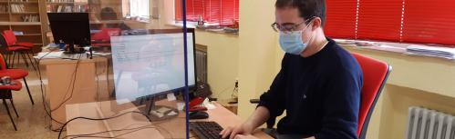 Los y las jóvenes podrán trabajar durante seis meses en empresas de la localidad