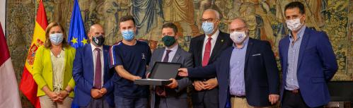 Recepción de Page al Manzanares FS por su ascenso a Primera División