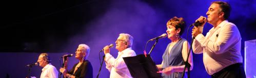 Actuación de Mocedades en Manzanares