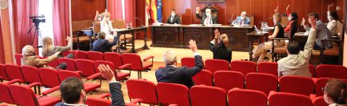 Votación unánime de los tres grupos políticos municipales