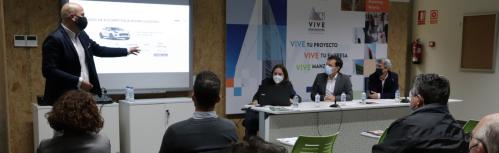 Encuentro empresarial AEMPOMAN sobre vehículos eléctricos y autoconsumo solar fotovoltaico