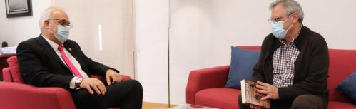 Encuentro de Fernández Camuñas con el alcalde
