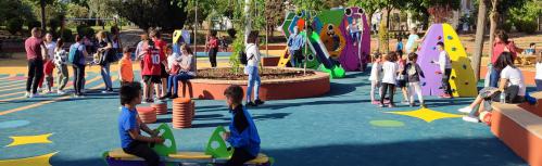 Renovación de la zona infantil del parque del científico 'Julián Gómez-Cambronero'