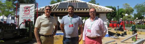 Responsables de Riegos Azuer en su stand en Fercam 2022