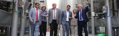 Visita del consejero de Agricultura a Bodegas Yuntero