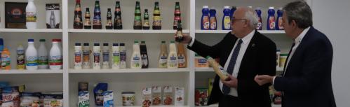 Visita del alcalde Julián Nieva a Efran Distribuciones
