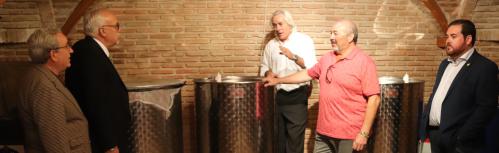 Cespi y Ramírez explican a las autoridades el trabajo de la asociación 