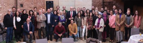 Profesionales de los medios de comunicación de la provincia junto a miembros del equipo de gobierno de Manzanares