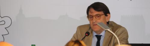 Juan Ramón Romero durante la conferencia