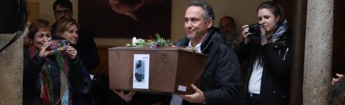 Entrega de restos a familiares de represaliados del franquismo en el CC Ciega de Manzanares