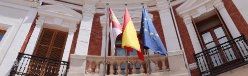Fachada del Ayuntamiento de Manzanares