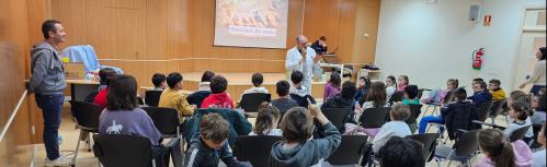 Taller de aves en la biblioteca