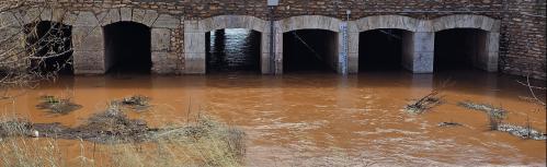 Estado del río Azuer en el Puente de los Pobres a las 14:00 horas del 12 de febrero de 2026