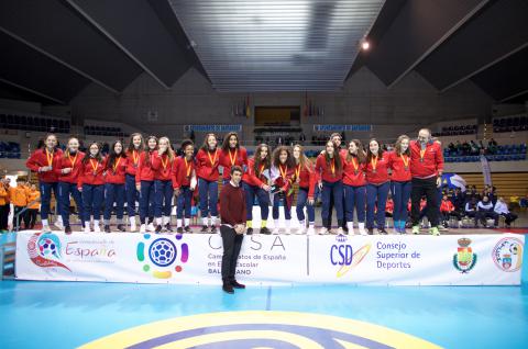 En la selección de balonmano cadete femenina de Castilla-La Mancha hubo tres jugadoras manzanareñas en el último campeonato de España