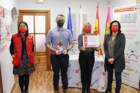 Aluminios Cortizo reconocida por el Plan de Empleo de Cruz Roja