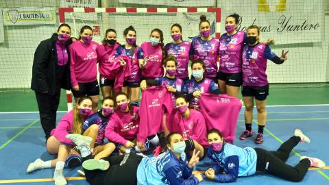 Jugadoras del Miguel Bellido Handball Femenino tras su partido frente al BM Bolaños